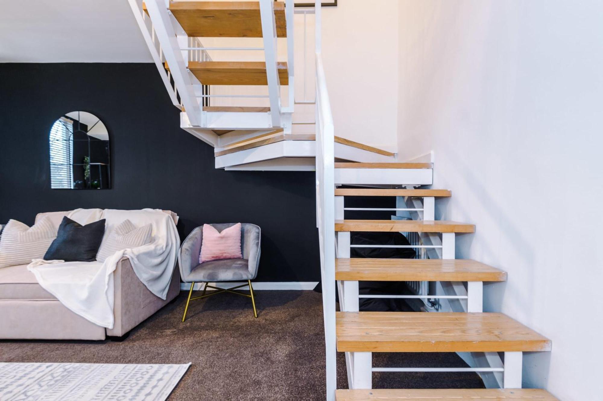 Rest&Recharge At A Spacious Townhouse By The Etihad Βίλα Μάντσεστερ Εξωτερικό φωτογραφία
